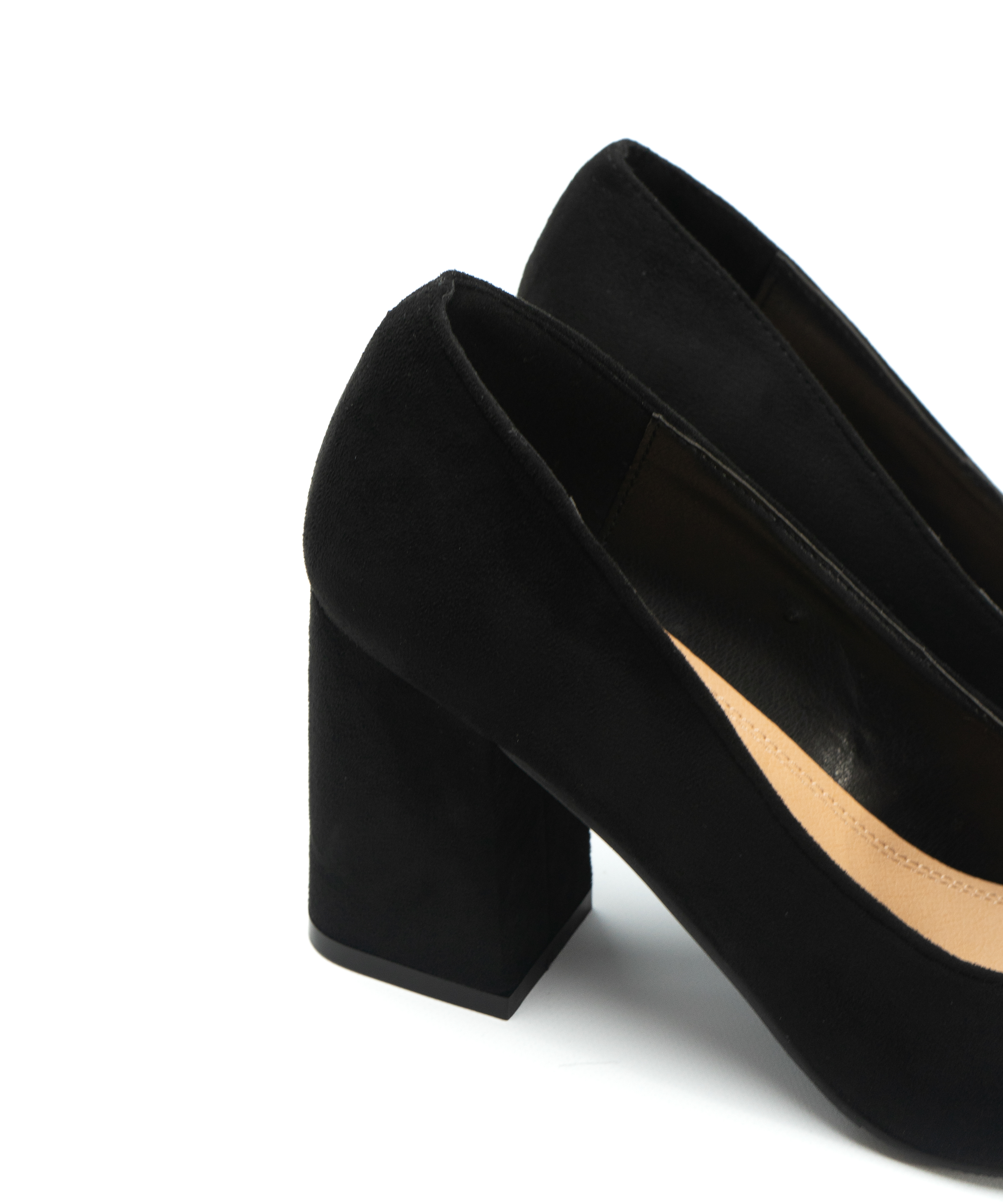 Sapato salto grosso image number null